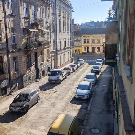 Apartment On Sheptytskyh 27 إلفيف المظهر الخارجي الصورة